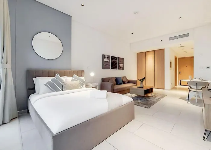 Marquise Square Tower, Business Bay - Bright Studio