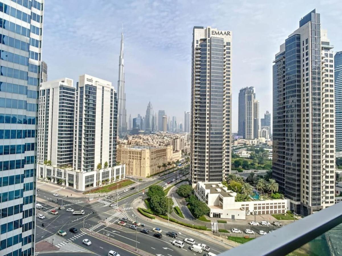 Marquise Square Tower, Business Bay - Bright Apartment Dubai